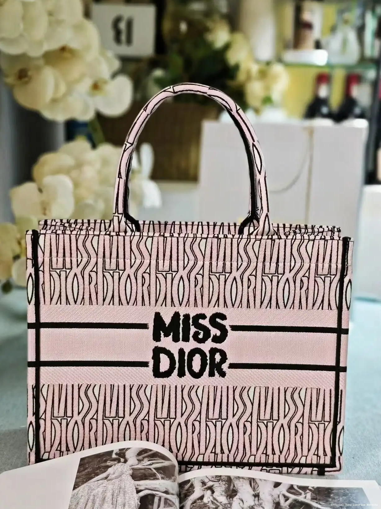 MEDIUM diro TOTE-36.5X27.5X16.5CM BOOK 0402